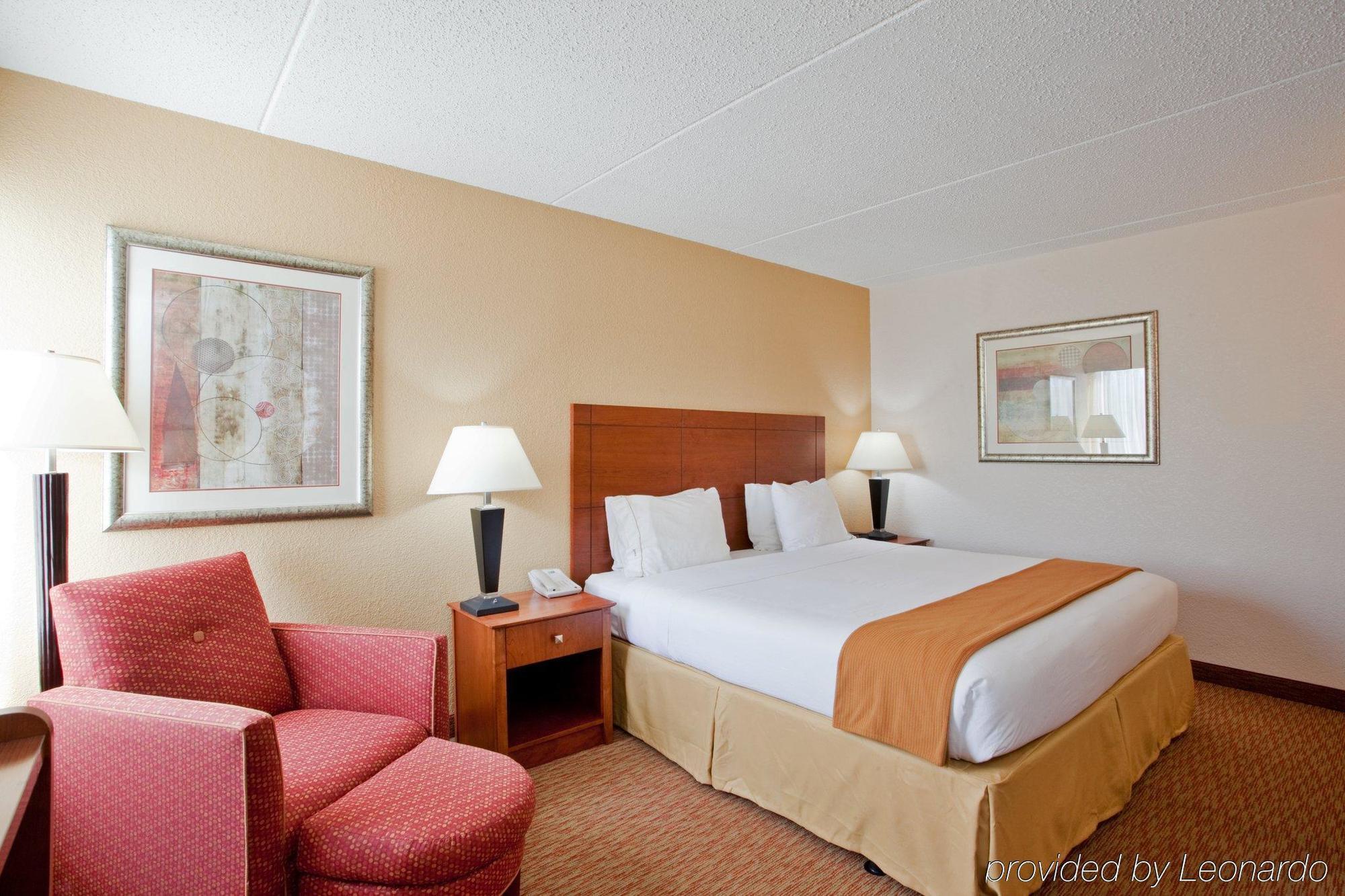 Holiday Inn Express Danville By Ihg Exterior foto