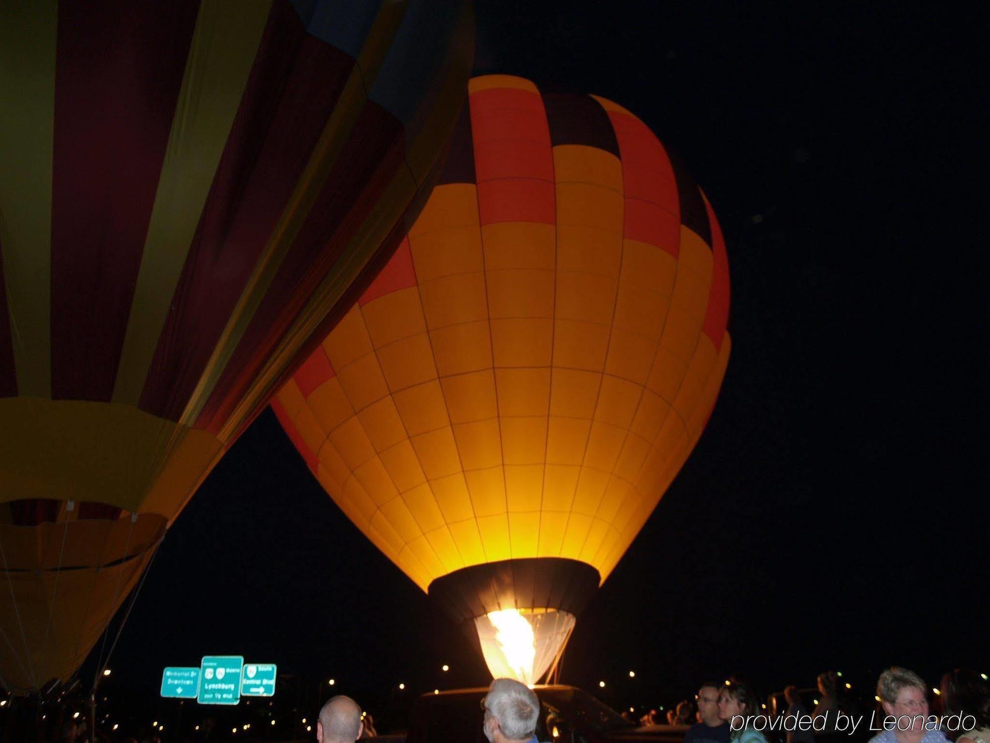 Holiday Inn Express Danville By Ihg Exterior foto