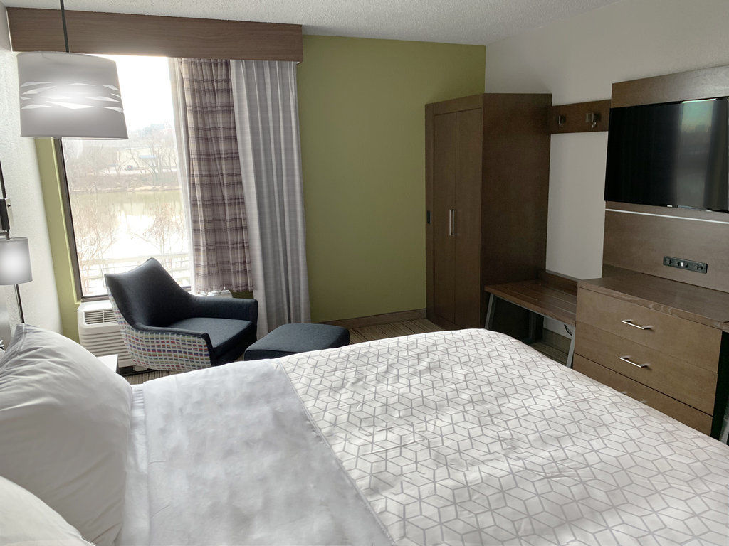 Holiday Inn Express Danville By Ihg Exterior foto