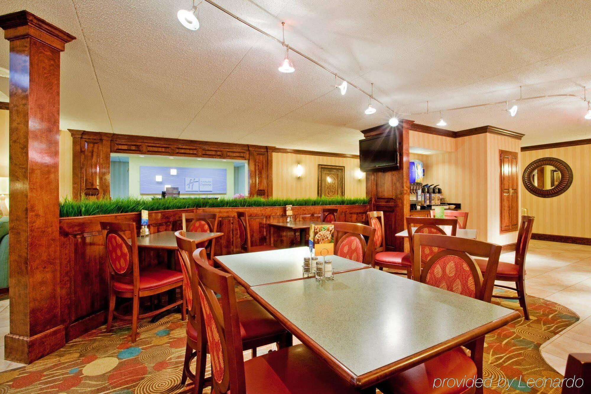 Holiday Inn Express Danville By Ihg Exterior foto